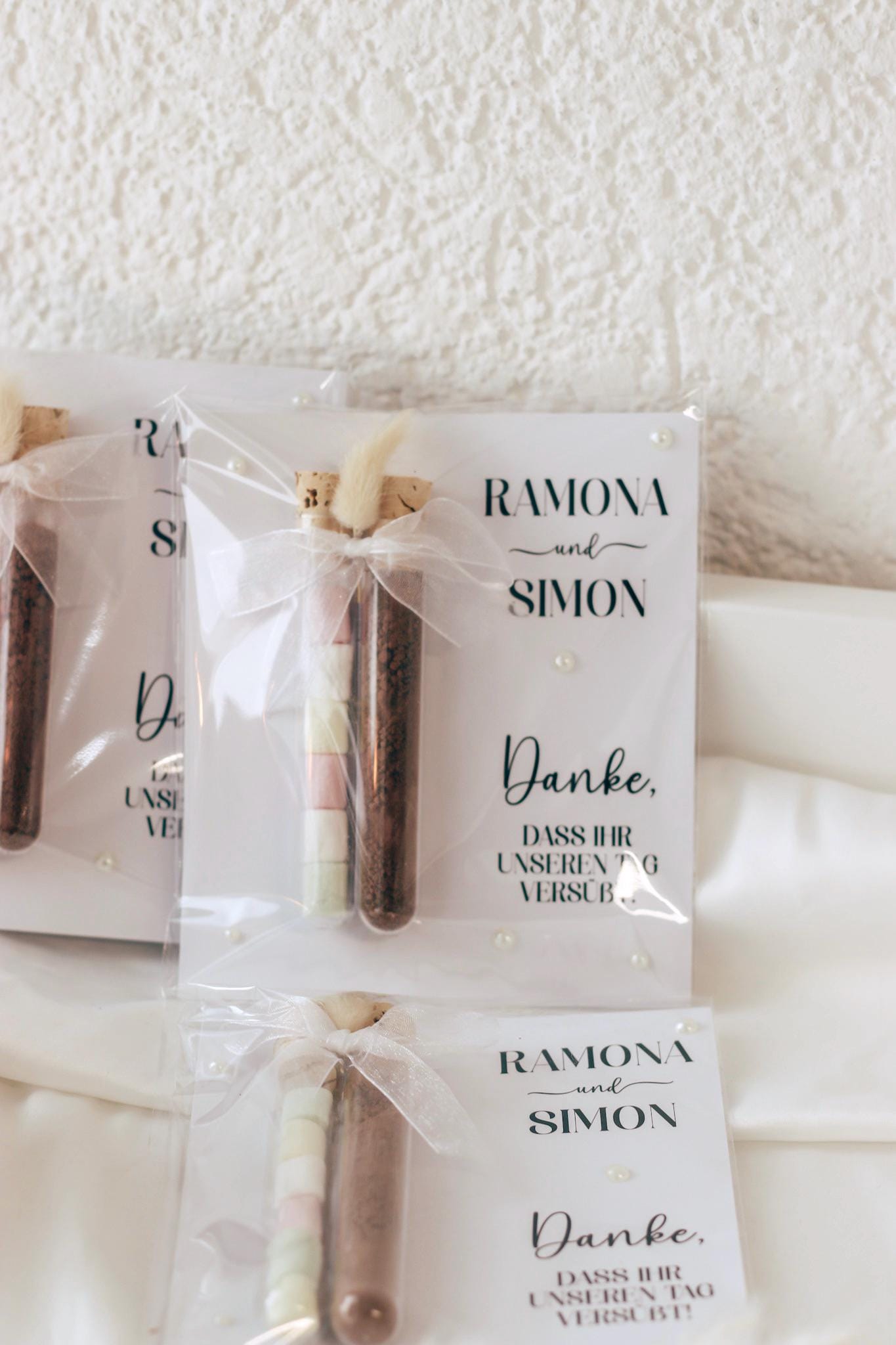 Gastgeschenk/Danksagung Hochzeit "Danke, dass ihr unseren Tag versüßt", befüllte Reagenzgläser, Taufe, Kommunion, personalisiert mit Namen