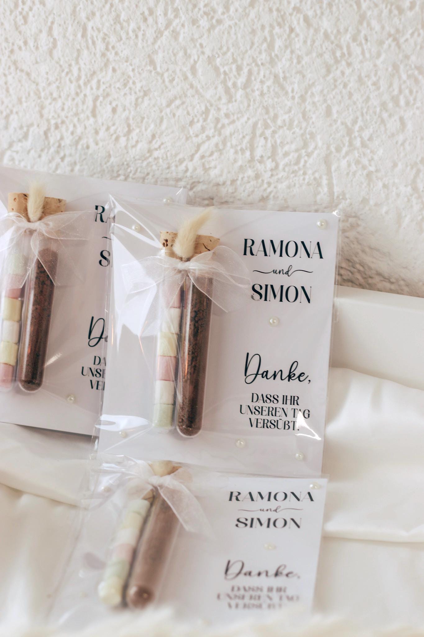 Gastgeschenk/Danksagung Hochzeit "Danke, dass ihr unseren Tag versüßt", befüllte Reagenzgläser, Taufe, Kommunion, personalisiert mit Namen