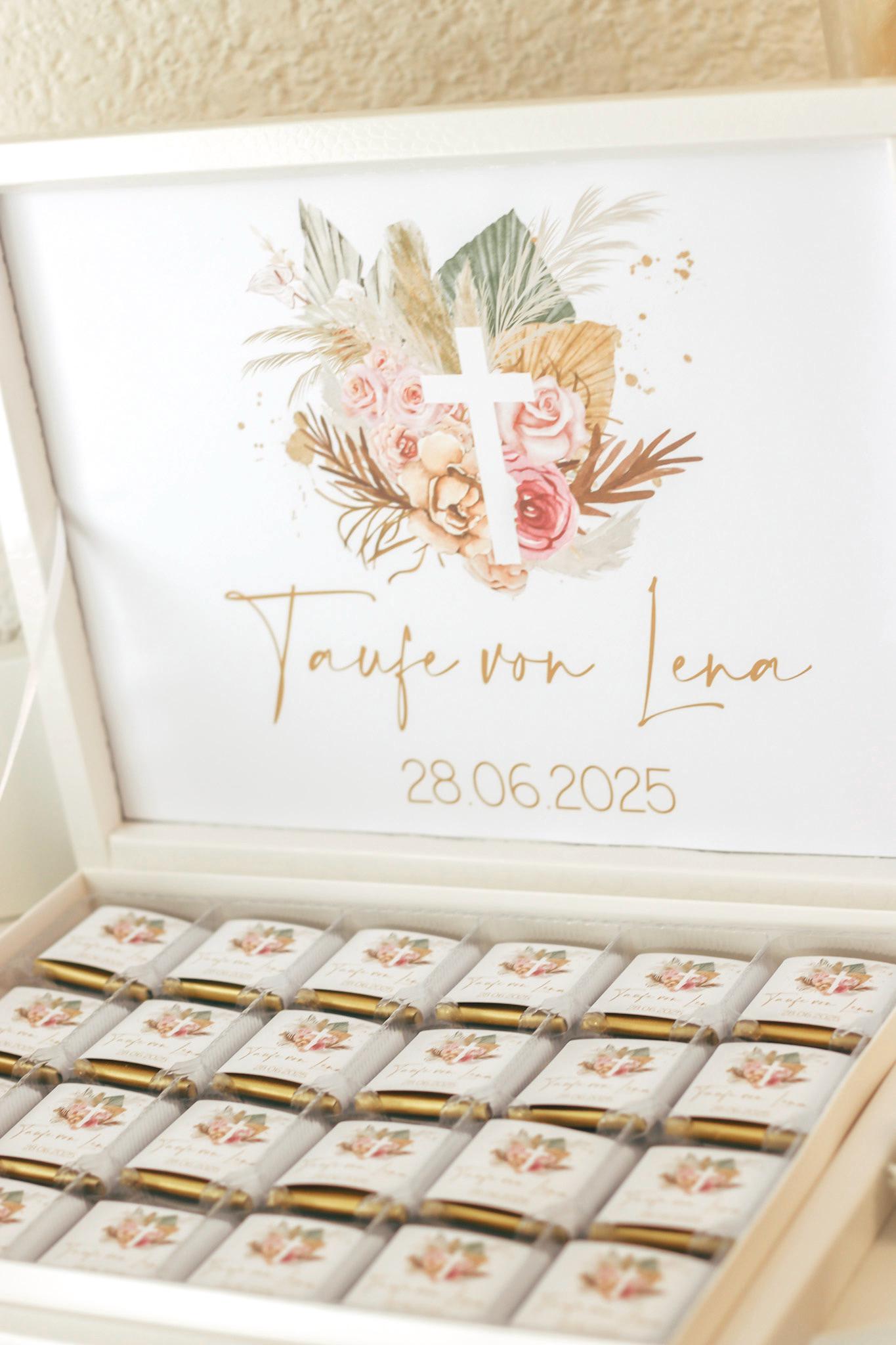 Personalisierte Schokobox Taufe Kommunion mit 24 oder 48 Vollmilch-Schokoladen – Personalisierbar mit Name & Datum – Boho Stil mit Goldkreuz