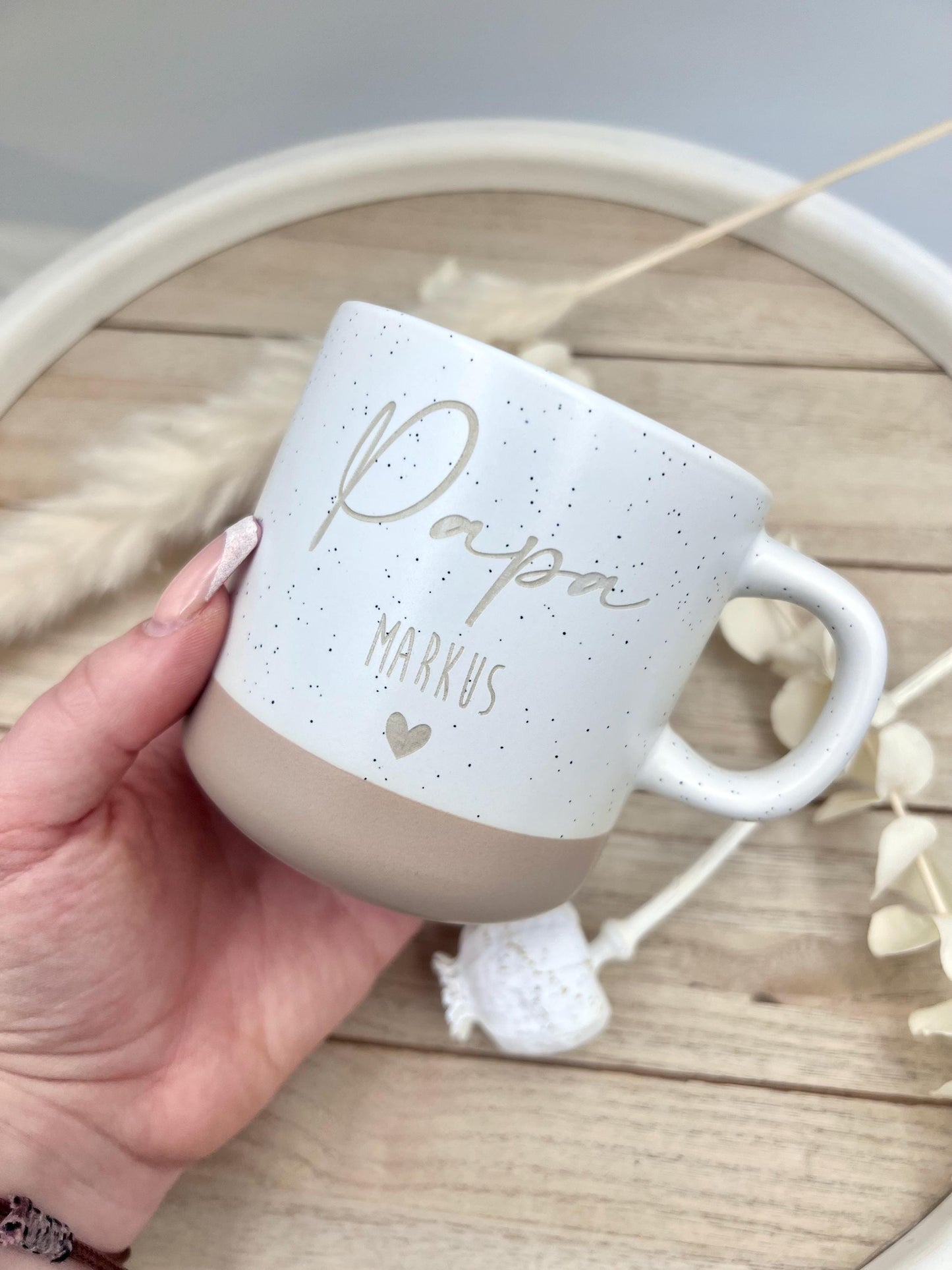 Papa Tasse mit Name & Herz, graviert, personalisierte Keramiktasse, Geschenk für Vater – Vatertag oder Geburtstag, Männergeschenk,