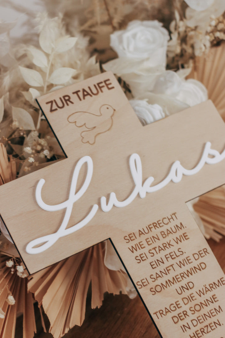Taufkreuz personalisiert mit Name + Datum