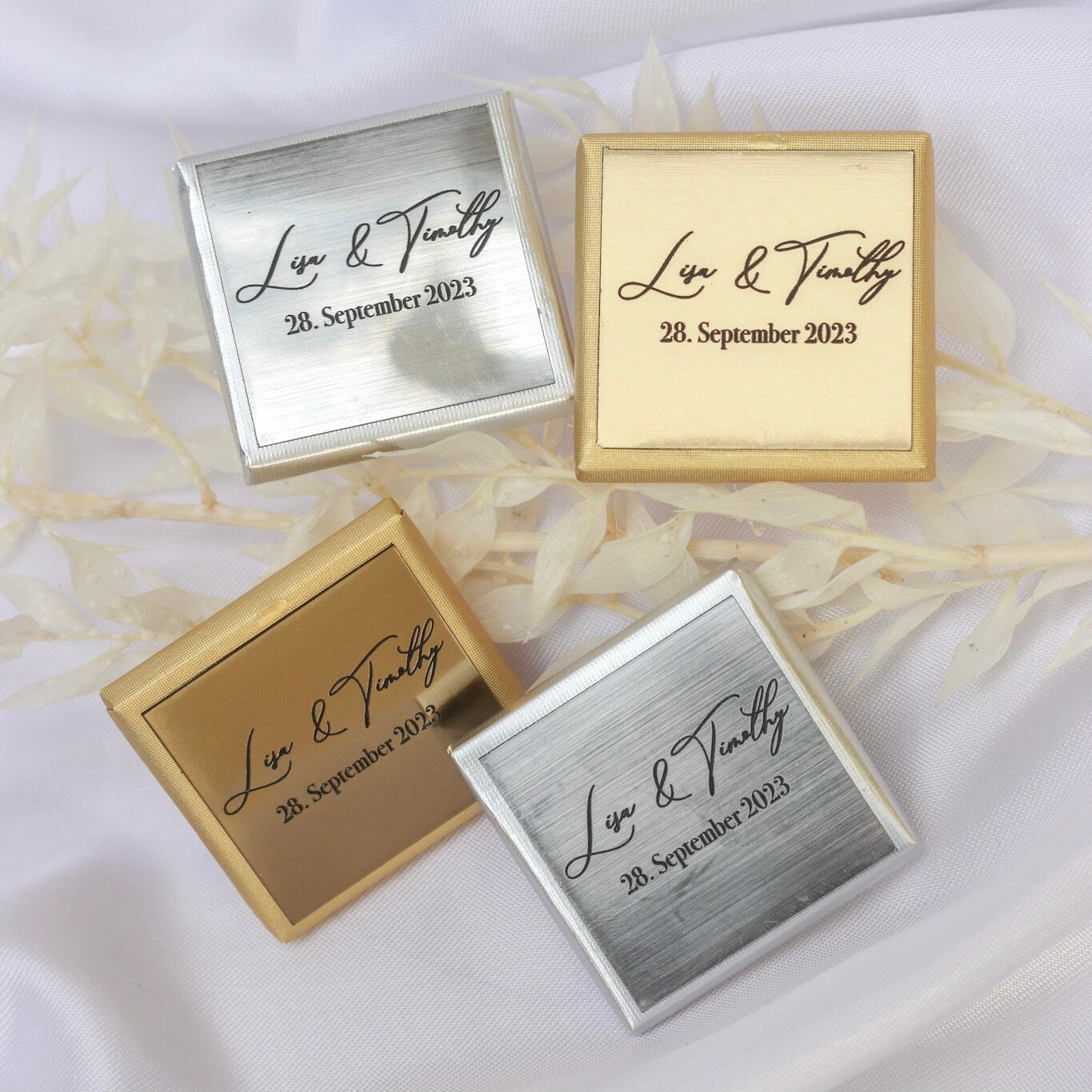 Gastgeschenk personalisierte Schokolade - mit gravierter Platte in gold oder silber - Hochzeit Taufe Verlobung Geburtstag