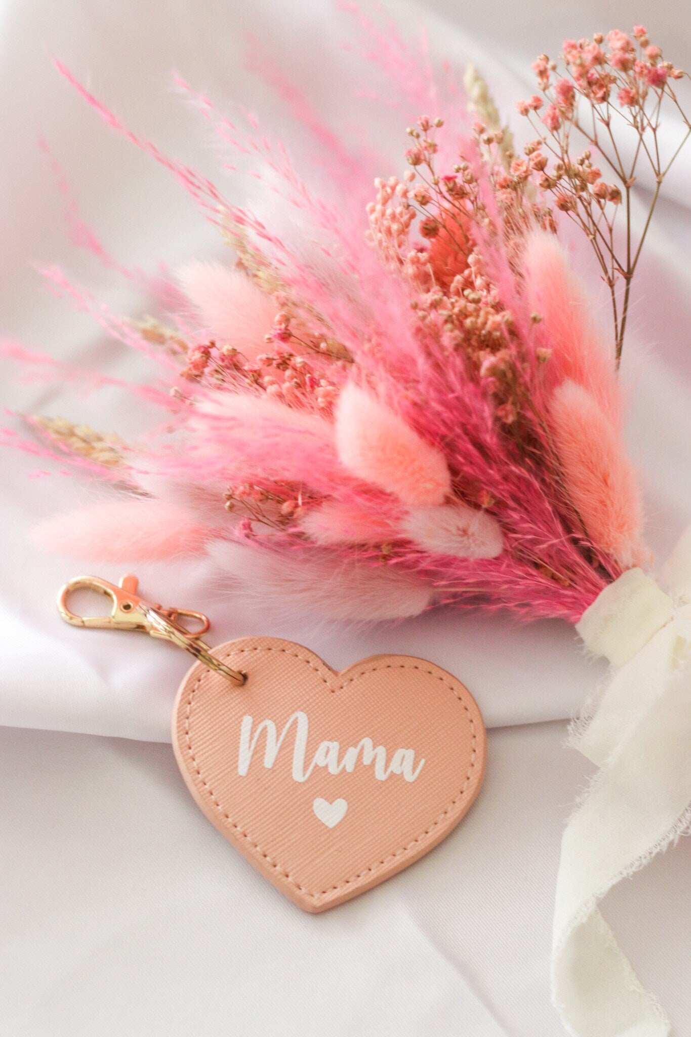 Trockenblumenstrauß Muttertag - Geschenk für Mama inkl. Schlüsselanhänger - Oma Mama - Beste Mama