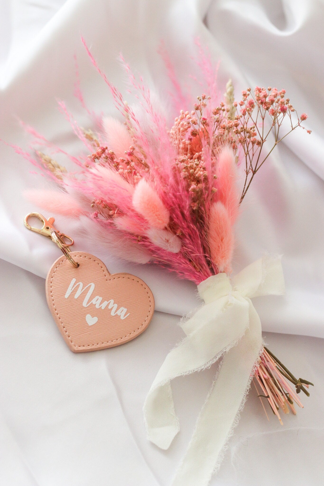 Trockenblumenstrauß Muttertag - Geschenk für Mama inkl. Schlüsselanhänger - Oma Mama - Beste Mama