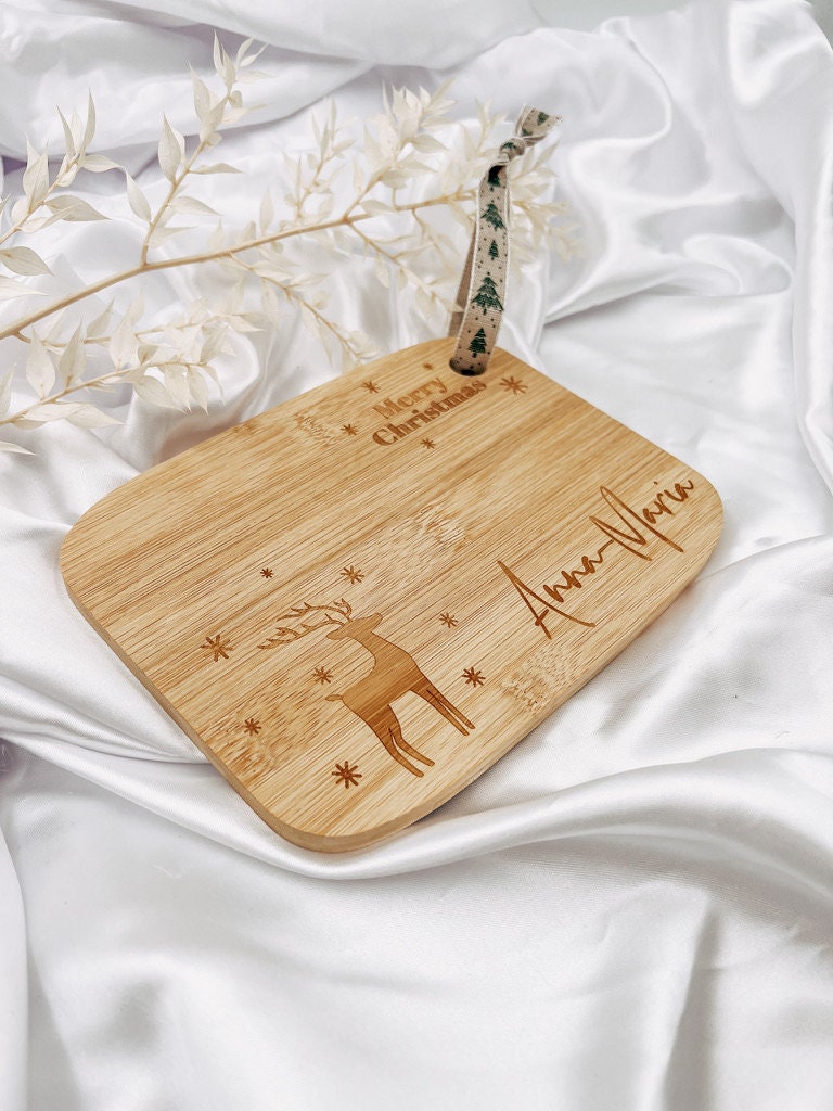 Weihnachten Frühstücksbrett personalisiert mit Namen, Rentier & "Merry Christmas" - Schneidebrett - Bambus - Wichtelgeschenk