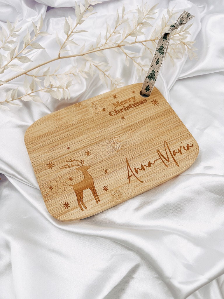 Weihnachten Frühstücksbrett personalisiert mit Namen, Rentier & "Merry Christmas" - Schneidebrett - Bambus - Wichtelgeschenk