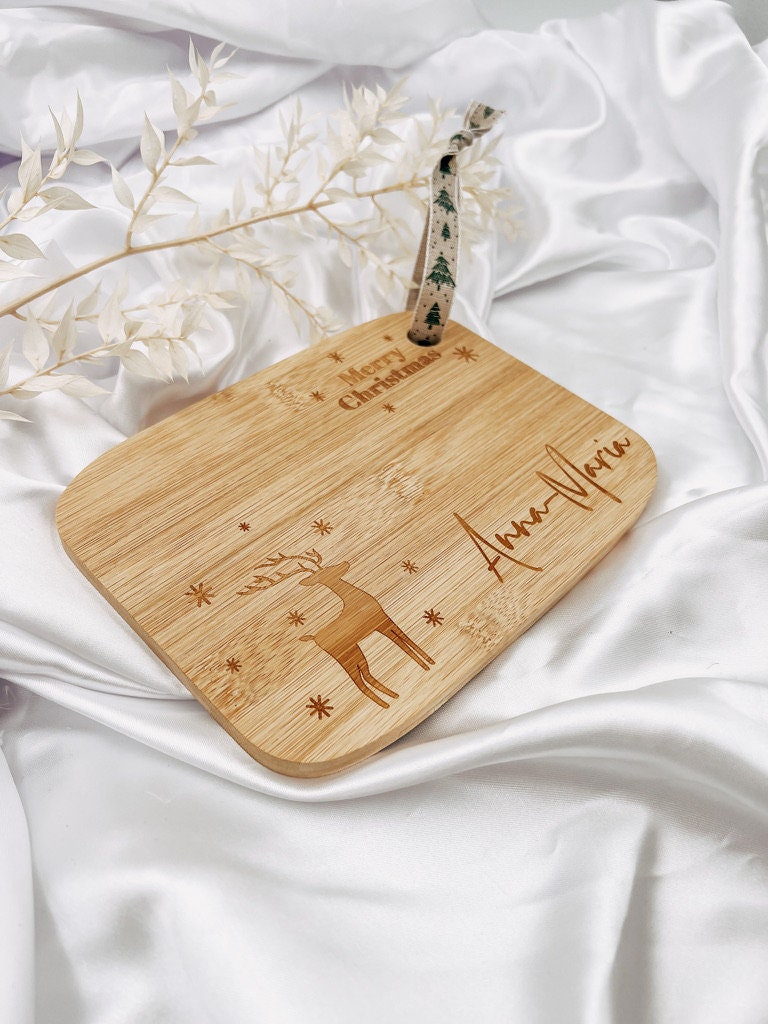 Weihnachten Frühstücksbrett personalisiert mit Namen, Rentier & "Merry Christmas" - Schneidebrett - Bambus - Wichtelgeschenk