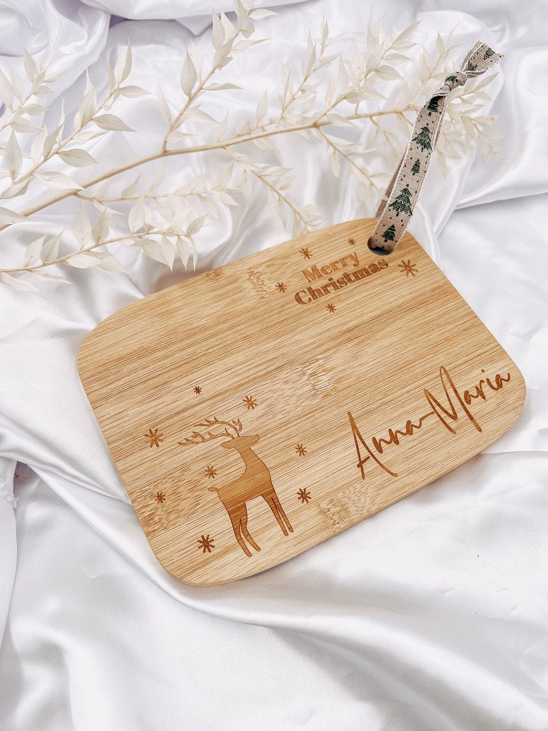 Weihnachten Frühstücksbrett personalisiert mit Namen, Rentier & "Merry Christmas" - Schneidebrett - Bambus - Wichtelgeschenk
