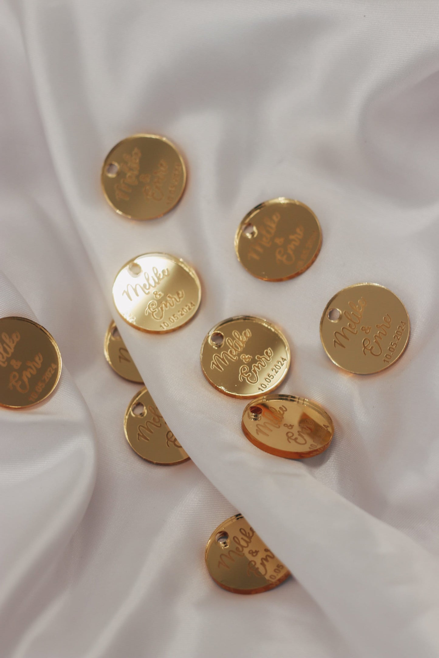 Anhänger Gold mit Gravur für Gastgeschenke & Einladungskarten / Hochzeit Verlobung Söz Gastgeschenk