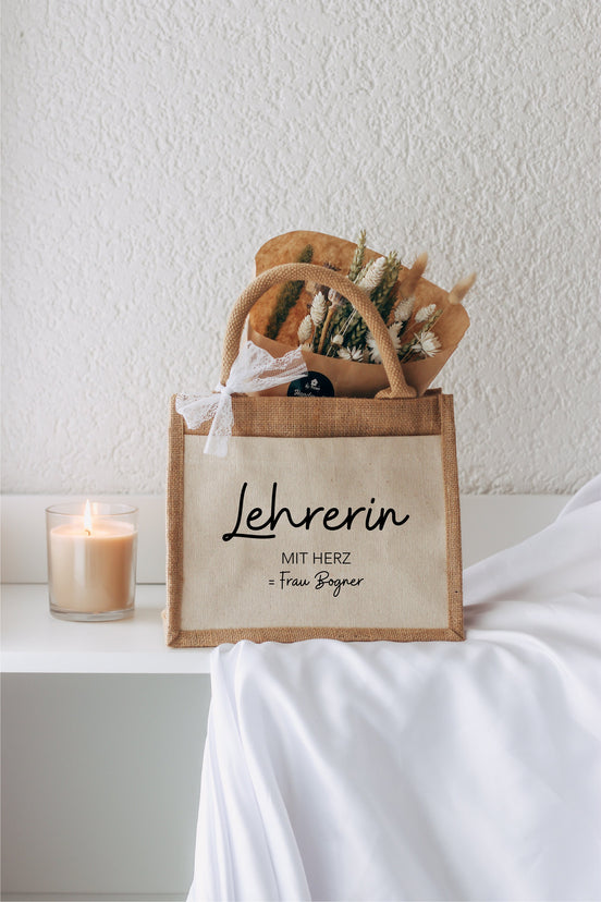 Lehrerin mit Herz + Name - Tasche - Beste Lehrerin - Abschiedsgeschenk Schule - Jutetasche - mit Personalsierung