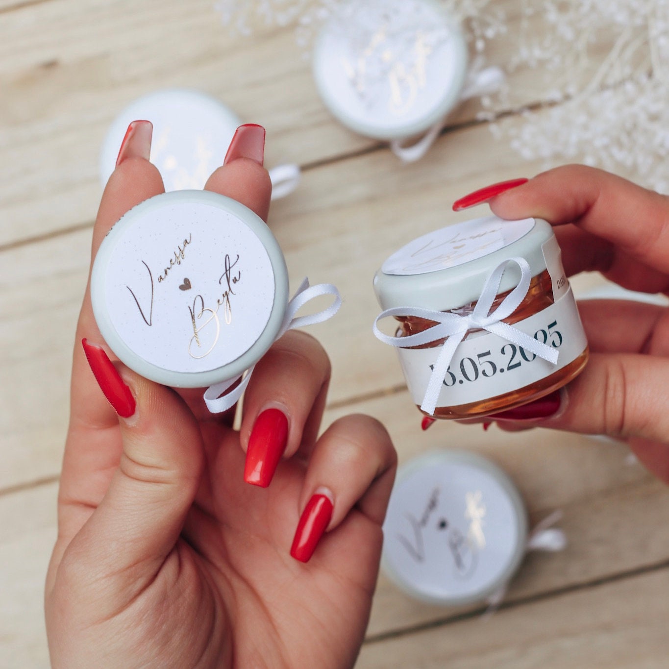 Gastgeschenk Hochzeit - kleine Honiggläser - Goldene Schriftveredelung - personalisiert mit Namen & Datum