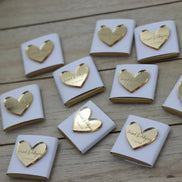 10 x personalisierte Schokoladen mit gravierten Acryl Herz, gold oder silber, mit Namen & Datum