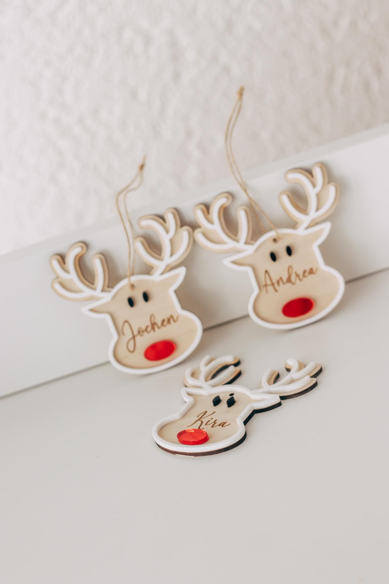 Christbaum Anhänger - Weihnachtsbaumdeko - Dekoration Weihnachten - Personalisierte Holzanhänger - Ornamente - Mitarbeiter Geschenk