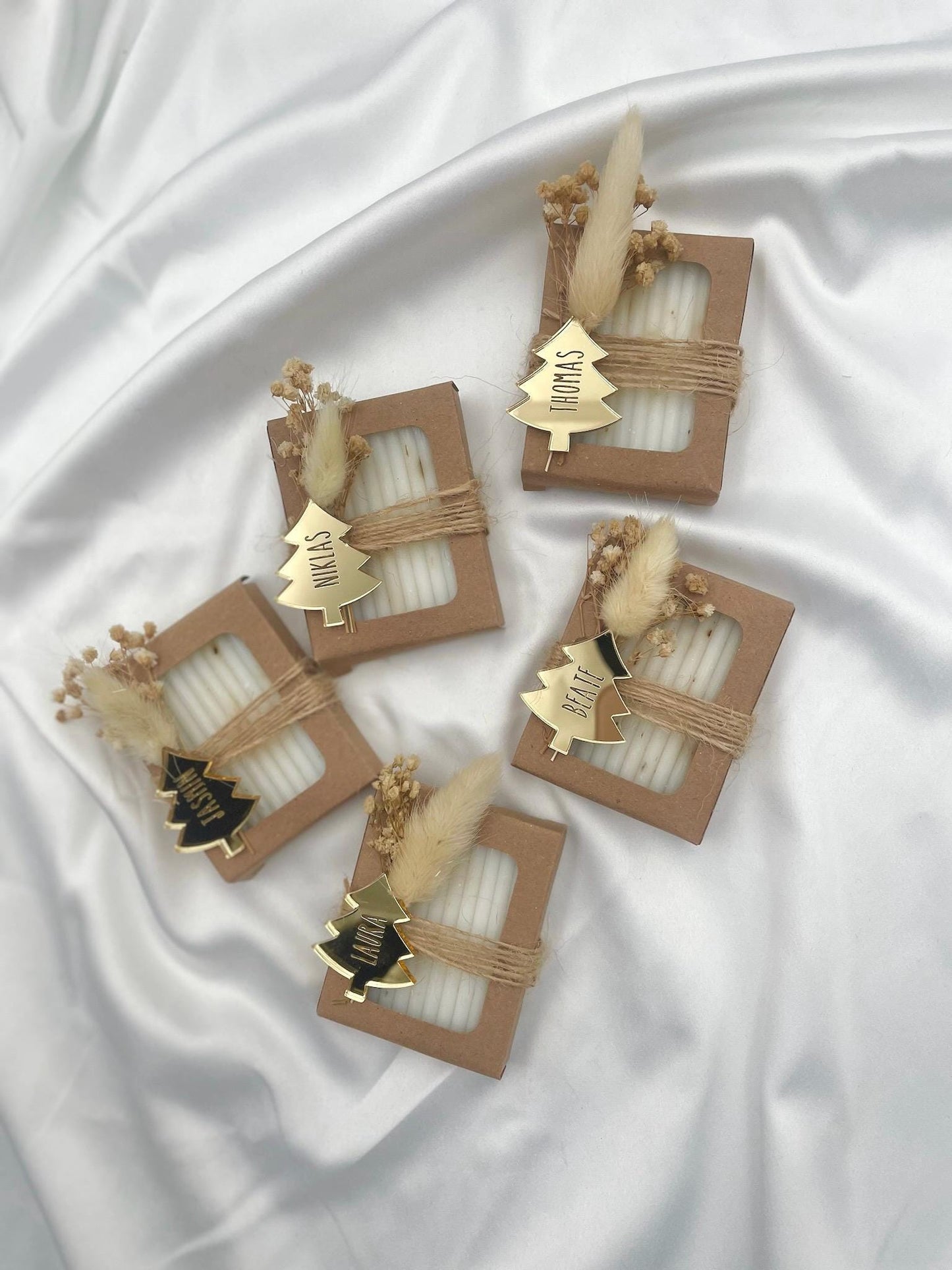 Gastgeschenk Weihnachten - Weihnachtsseife - Gravierter Acryl Baum in Gold - Migebsel, Gedeckter Tisch, Tischdeko, Mitarbeiter Geschenk