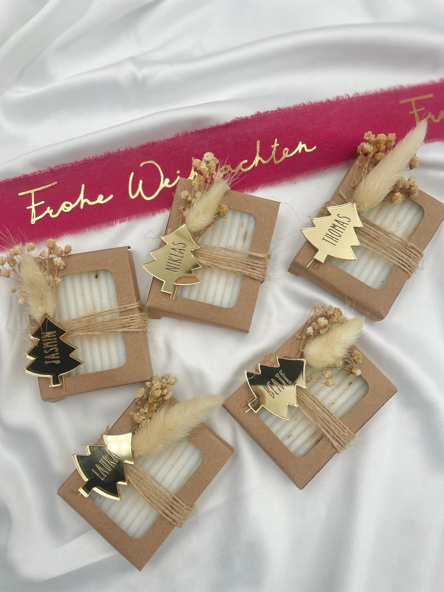 Gastgeschenk Weihnachten - Weihnachtsseife - Gravierter Acryl Baum in Gold - Migebsel, Gedeckter Tisch, Tischdeko, Mitarbeiter Geschenk