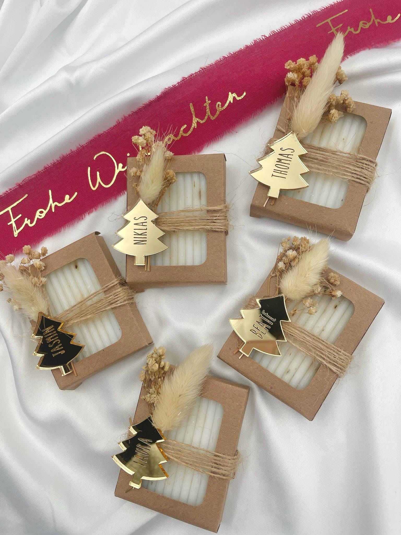 Gastgeschenk Weihnachten - Weihnachtsseife - Gravierter Acryl Baum in Gold - Migebsel, Gedeckter Tisch, Tischdeko, Mitarbeiter Geschenk