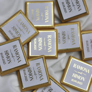 Gastgeschenk (10 Stück) Hochzeit Schokolade Gold oder Silberveredelung - Wedding favor mit Namen und Datum - Minimalistisch - luxuriös