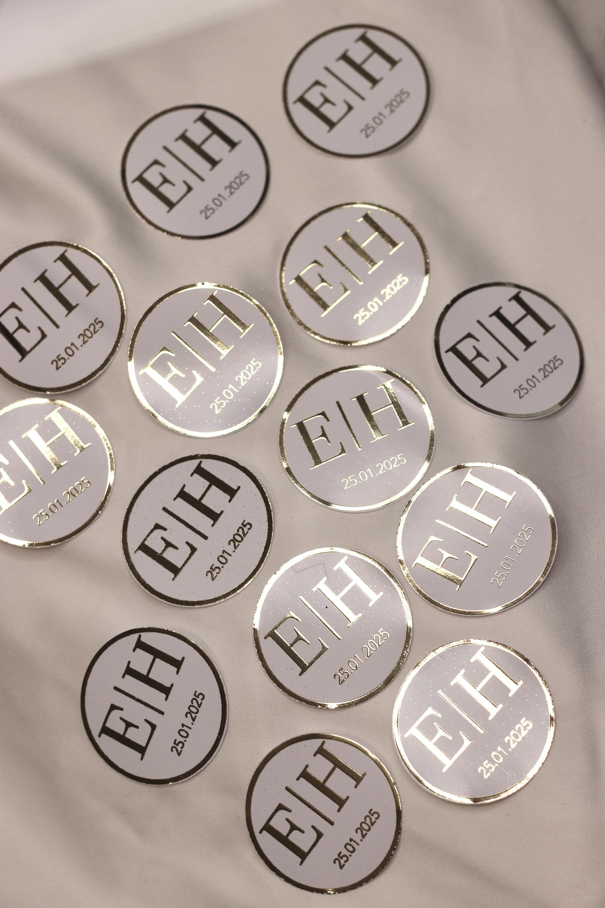 Personalisierte Etiketten für Gastgeschenke mit metallic Veredelung in gold, Hochzeit, Taufe,Sözümüz Söz, Verlobung, Initial & Datum