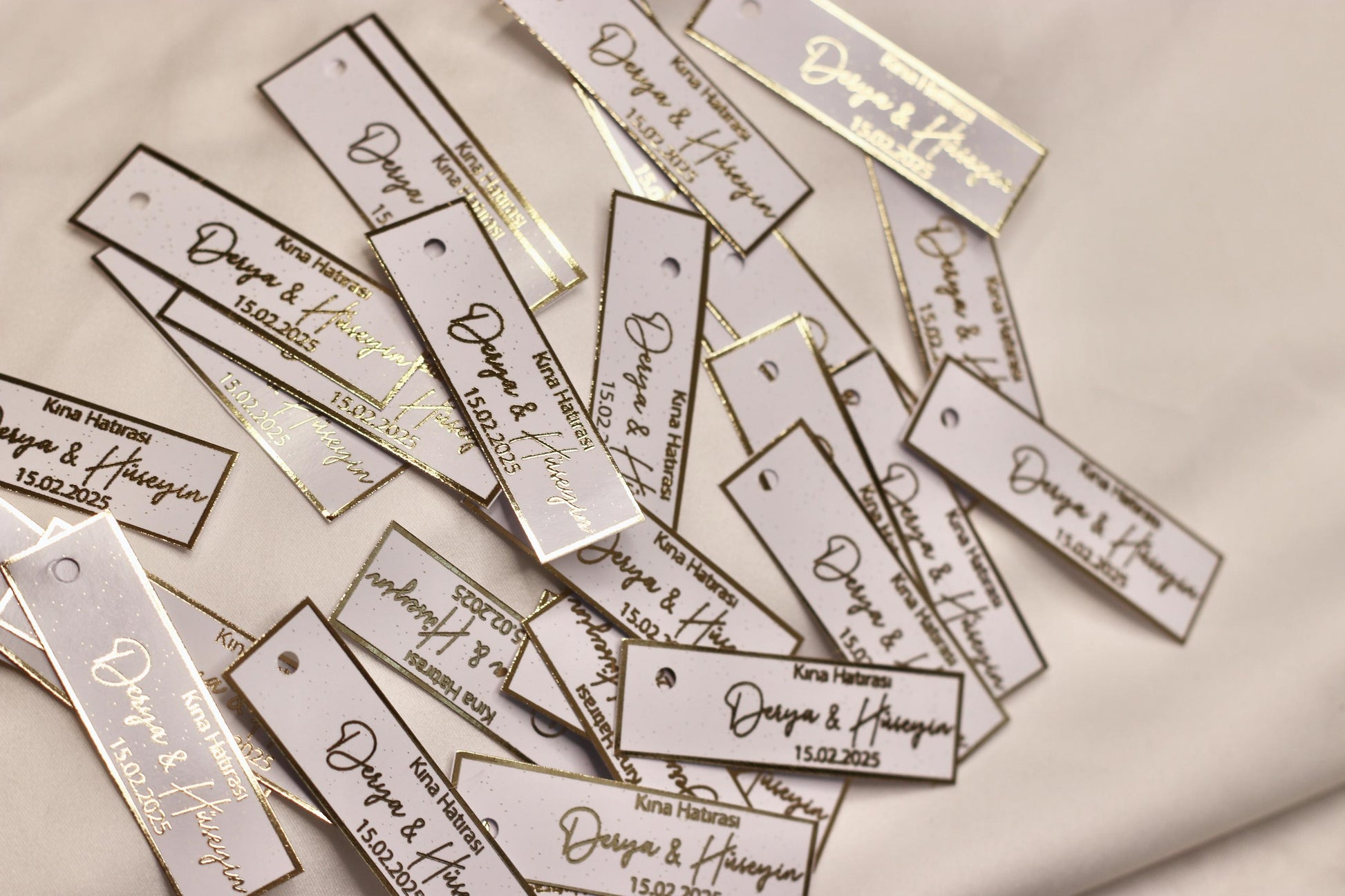 Kina Gecesi, Personalisierte Etiketten für Gastgeschenke mit metallic Veredelung in gold, Kina Hatirasi, Henna Nacht, Kanagjegj,