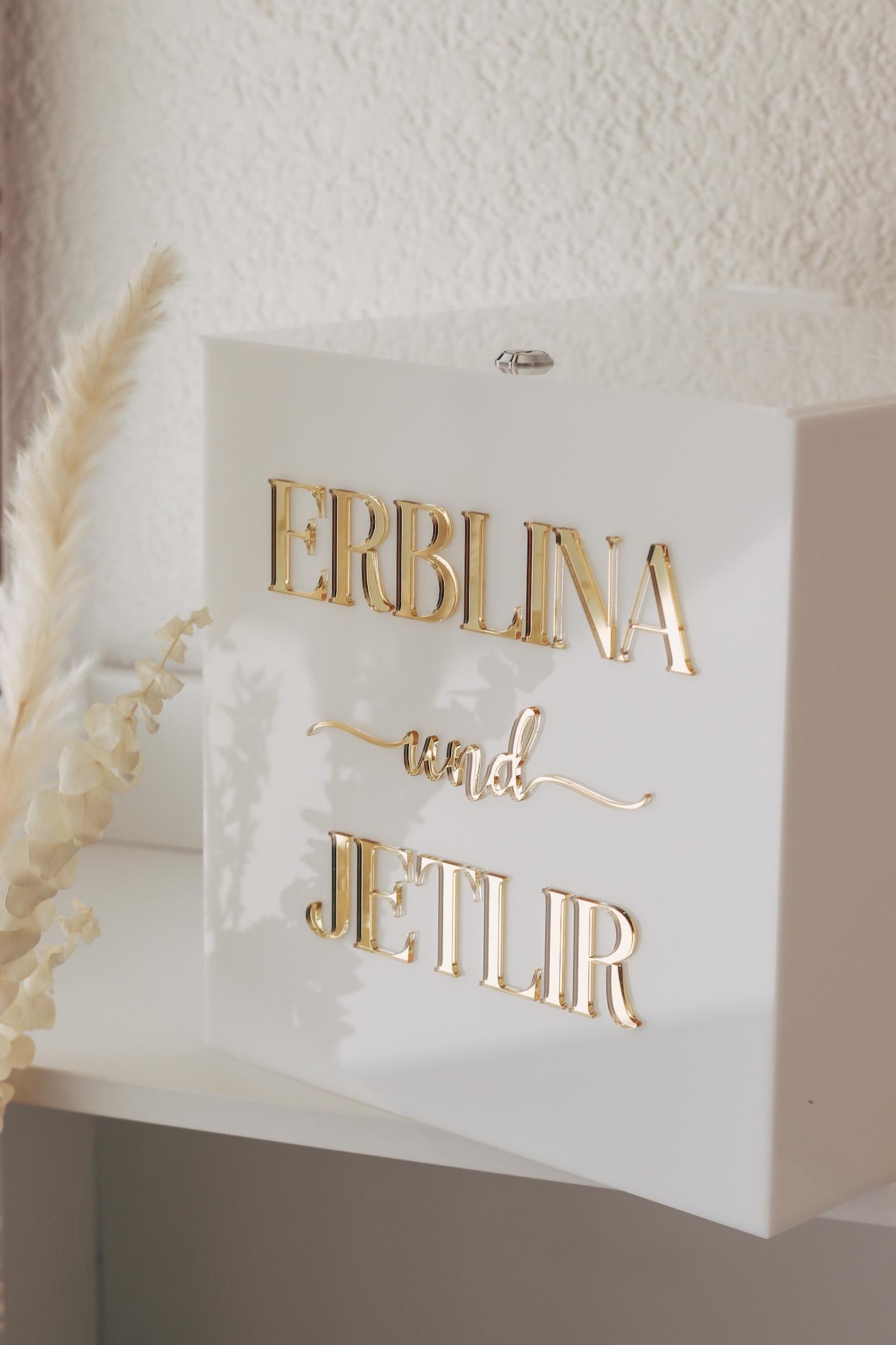 Personalisierte Acryl Geld Geschenkbox mit Schloss – Hochzeitsgeschenkbox in Weiß – 30x30x30 cm – Mit Namen personalisierbar,