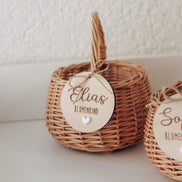 Blumenkorb Hochzeit personalisiert | Weidenkorb für Blumenmädchen - Blumenkind mit Namensanhänger & Herz | weiß oder braun