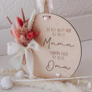 Muttertagsgeschenk für Mama & Oma – Holzschild mit Trockenblumen – „Beste Mama und Oma“ – personalisierbar – Deko Muttertag