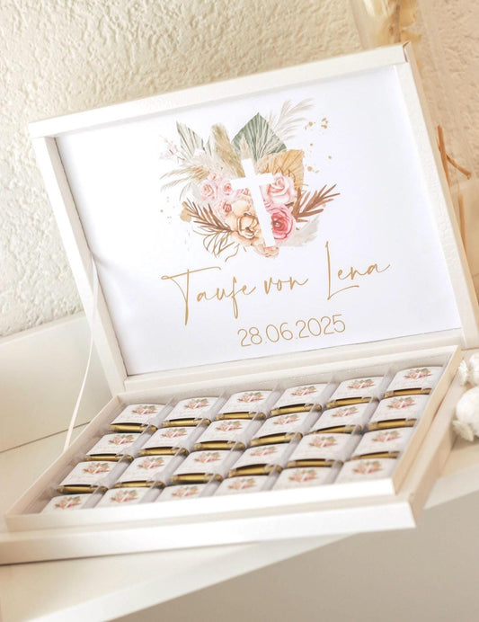 Personalisierte Schokobox Taufe Kommunion mit 24 oder 48 Vollmilch-Schokoladen – Personalisierbar mit Name & Datum – Boho Stil mit Goldkreuz