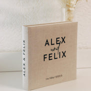 Personalisierbares Leinen-Gästebuch/Fotoalbum 25x25 cm | Beige | Hochzeit, Verlobung, Personalisiert mit Namen & Datum