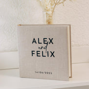 Personalisierbares Leinen-Gästebuch/Fotoalbum 25x25 cm | Beige | Hochzeit, Verlobung, Personalisiert mit Namen & Datum