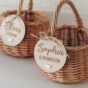 Blumenkorb Hochzeit personalisiert | Weidenkorb für Blumenmädchen - Blumenkind mit Namensanhänger & Herz | weiß oder braun