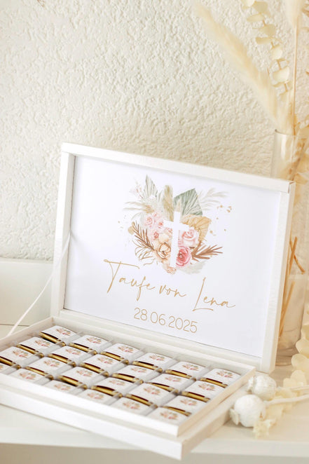 Personalisierte Schokobox Taufe Kommunion mit 24 oder 48 Vollmilch-Schokoladen – Personalisierbar mit Name & Datum – Boho Stil mit Goldkreuz