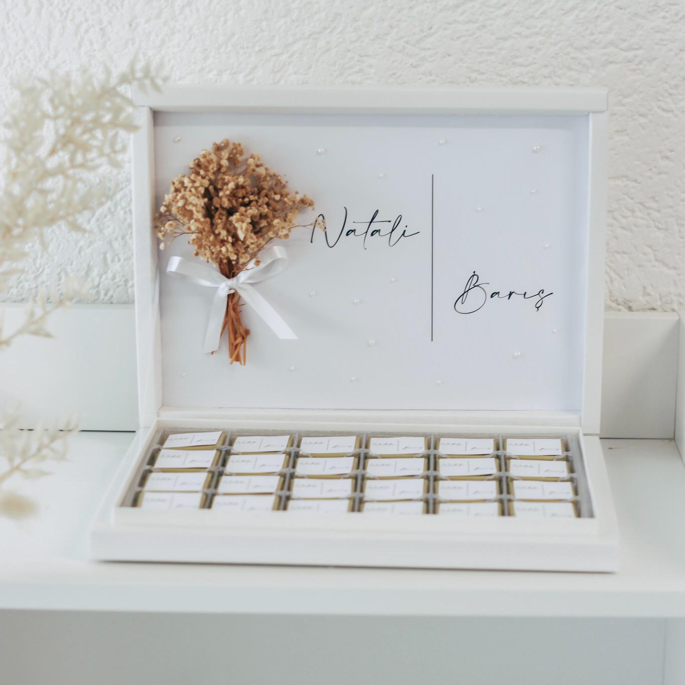 Personalisierte Schokobox mit Perlen & Schleierkraut, Hochzeit, Verlobung, Sözümüz Söz, Standesamtliche Trauung, Nikah Hatirasi