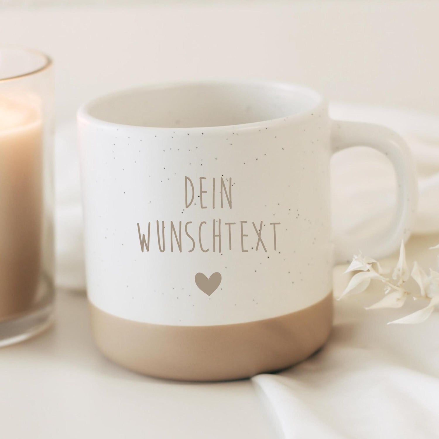 Personalisierte Tasse mit Wunschtext – Gravierte Keramiktasse – Geschenk mit Text nach Wahl – 360 ml – individuell & spülmaschinenfest