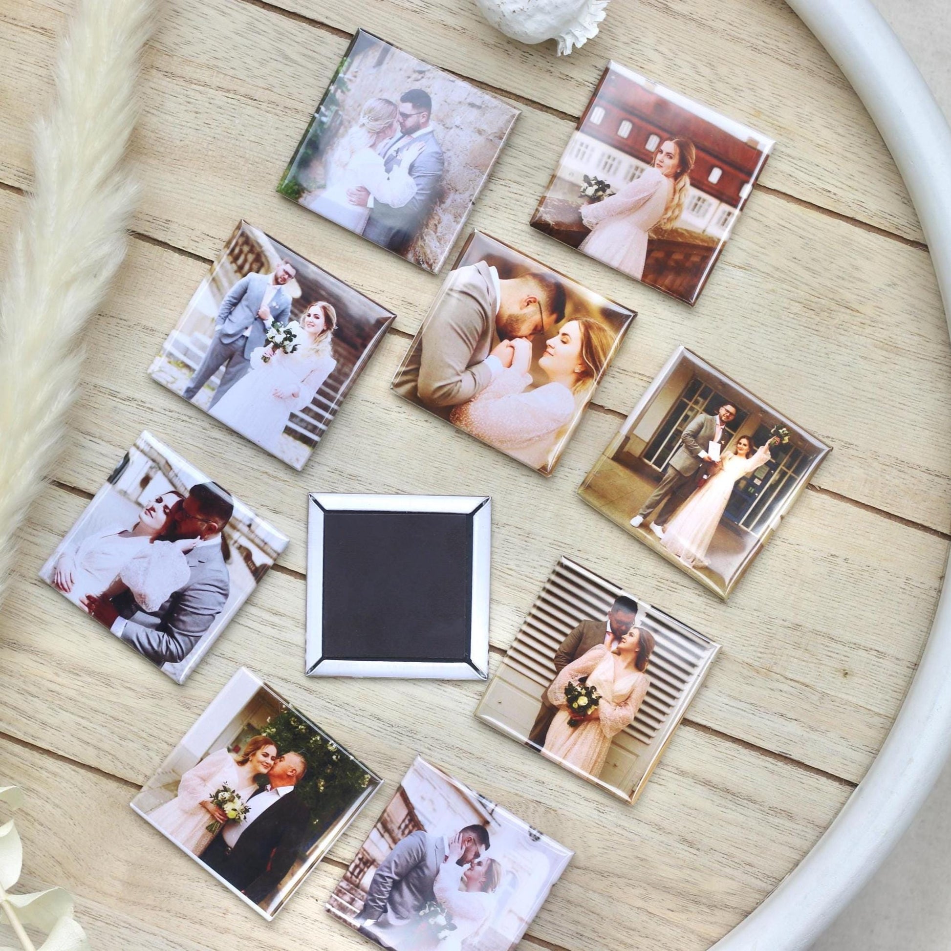 Personalisierte Fotomagnete 5x5 cm – 10er Set | Eigene Fotos | Gastgeschenk Hochzeit | Kühlschrankmagnete mit Bild | Erinnerung Dekoration