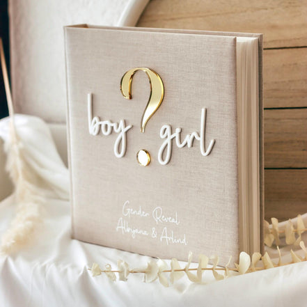 Gender Reveal Gästebuch/Fotoalbum personalisiert | Minimalistisches Fotoalbum mit Acryl Schriftzug | Leinen Beige | 60 Seiten