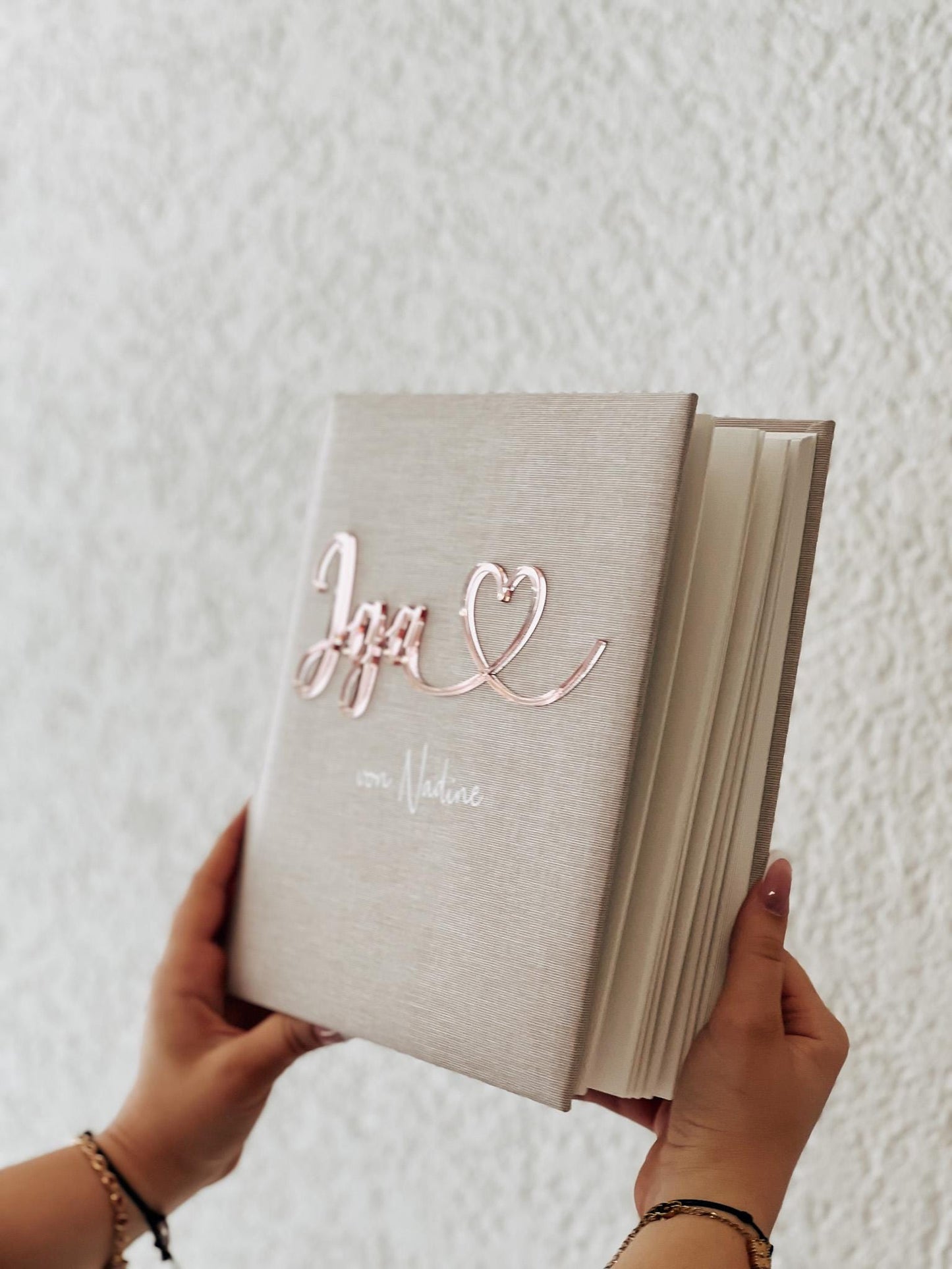 JGA Gästebuch personalisiert | Fotoalbum Junggesellinnenabschied | Acryl Schriftzug mit Herz | Geschenk Team Braut