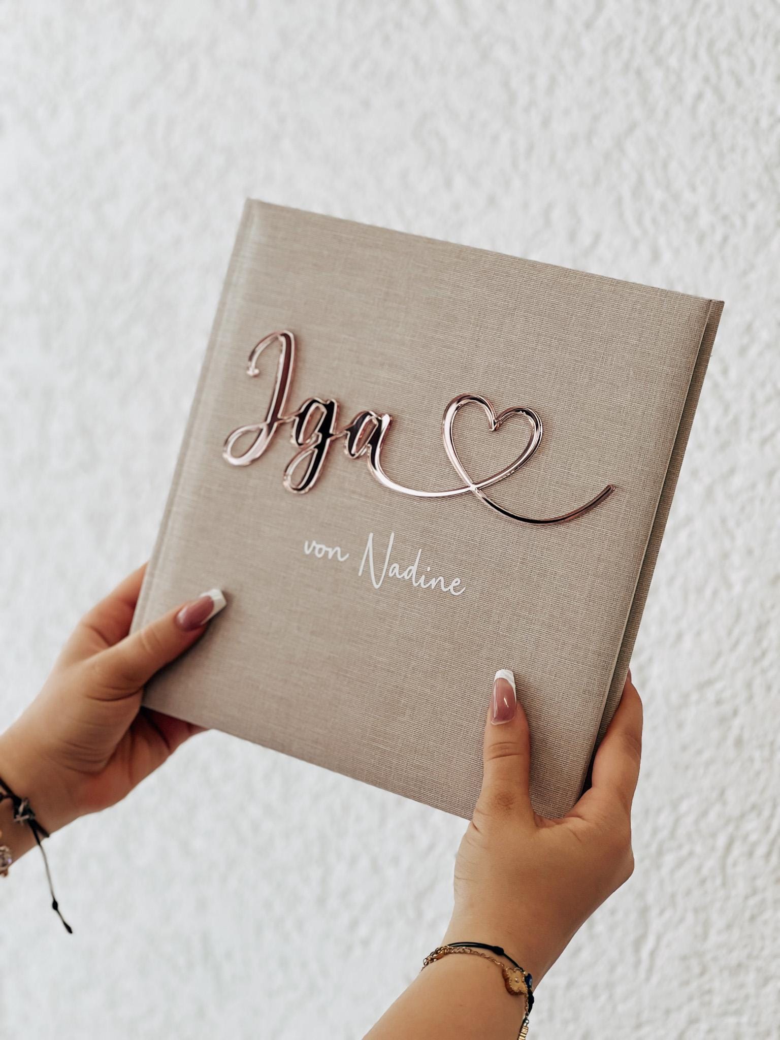 JGA Gästebuch personalisiert | Fotoalbum Junggesellinnenabschied | Acryl Schriftzug mit Herz | Geschenk Team Braut
