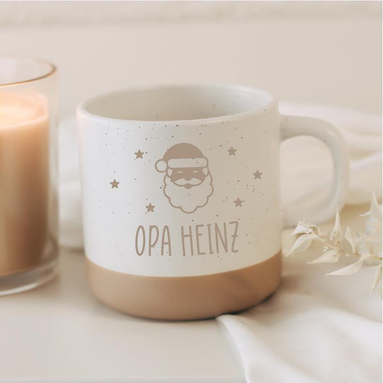 Weihnachtstasse Nikolaus mit Name – Geschenk Weihnachten Opa Oma Familie – personalisierte Keramiktasse Sterne Gravur – Glühwein Tasse