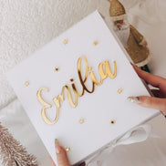 Luxuriöse Weihnachtsgeschenkbox mit Name in Gold – personalisierte Geschenkverpackung mit 3D Effekt & Schleife – edle Box Weihnachten