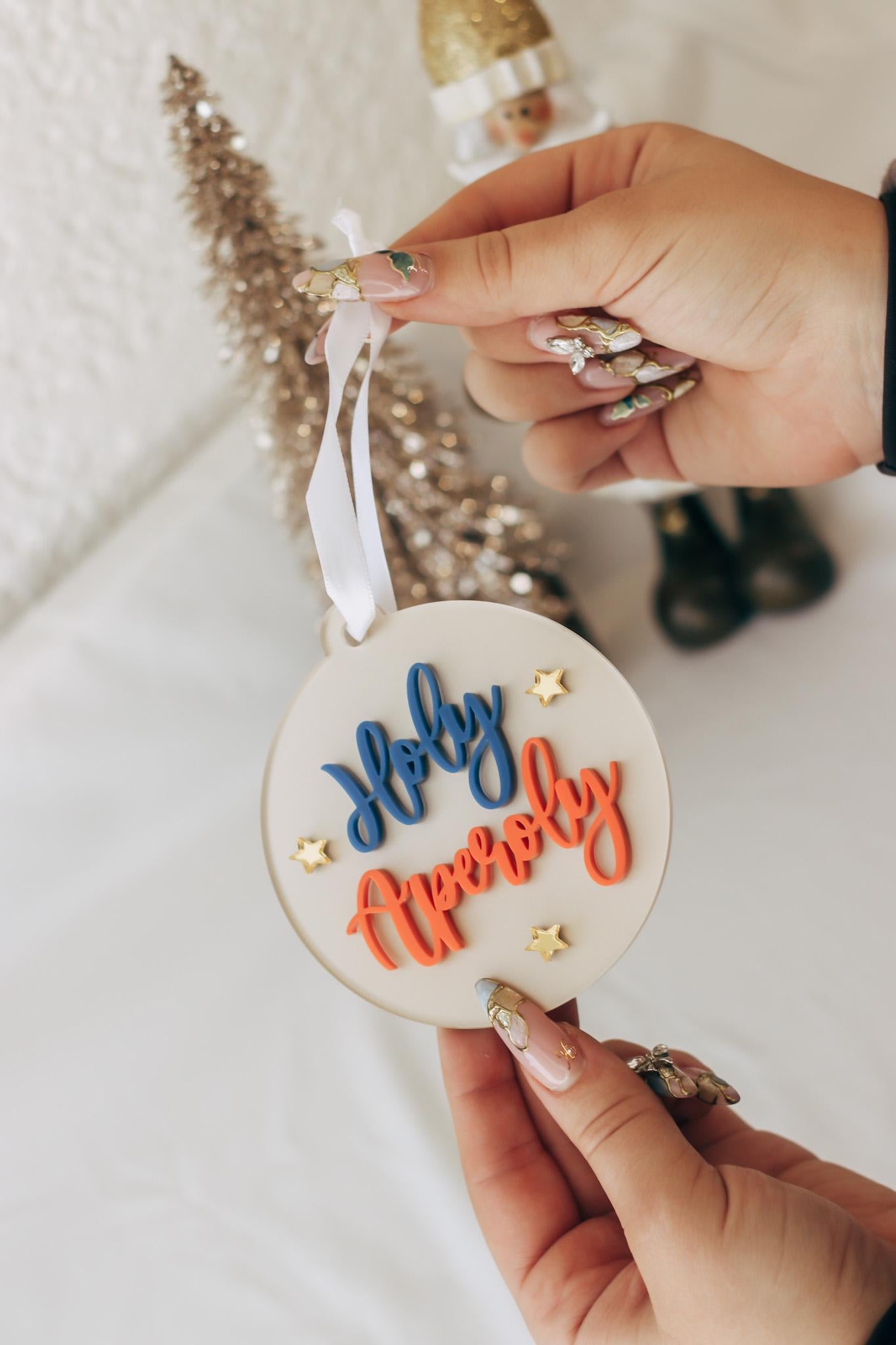 Holy Aperoly Weihnachtskugel – Acryl Christbaumanhänger 3D Effekt – personalisiertes Aperol Geschenk – champagnergold Deko Weihnachten