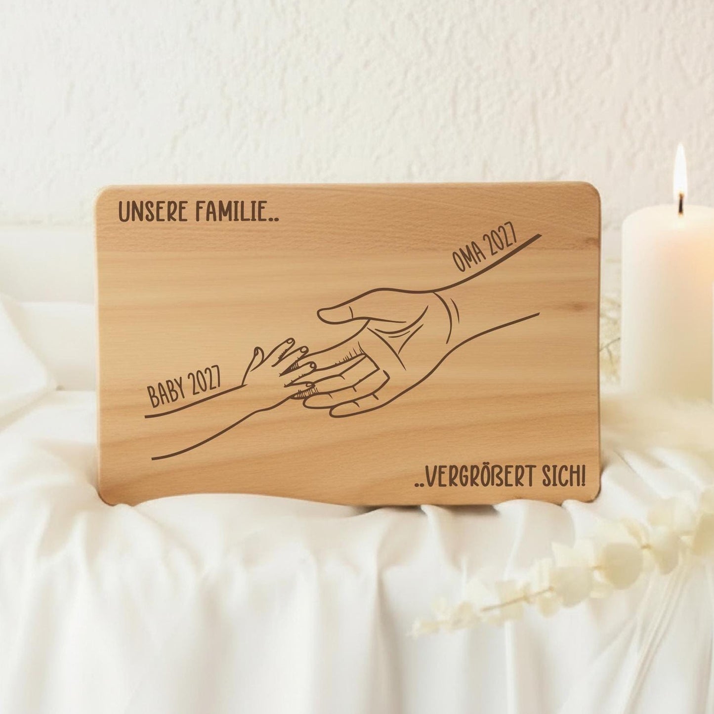 Schwangerschaftsverkündung Brett personalisiert "Unsere Familie vergrößert sich", Baby + Jahreszahl, Geschenk, Oma Opa Papa Tante Onkel