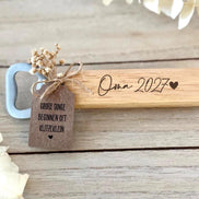 Schwangerschaftsverkündung Geschenk – Holz Flaschenöffner personalisiert mit Titel & Jahreszahl, Papa, Oma, Opa, Tante, Onkel,