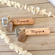 Holz Flaschenöffner Trauzeugin oder Trauzeuge – Willst du meine Trauzeugin sein? – Persönliche Hochzeitsfrage Geschenkidee