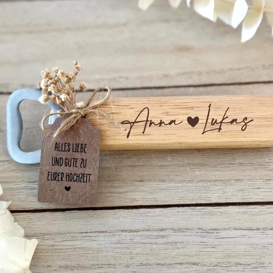 Holz Flaschenöffner Hochzeitsgeschenk – 2 Namen mit Herz personalisiert – Alles Liebe zur Hochzeit – Geschenk für Brautpaar