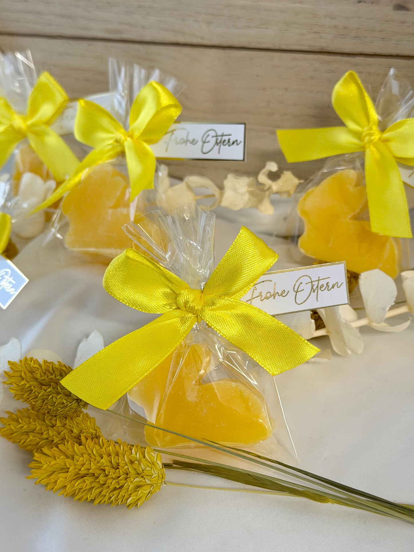 Osterhasen Seife Geschenk Ostern, Gastgeschenk Ostern, Mitarbeiter Geschenk, Hasenseife, Firmengeschenk, "Frohe Ostern" Etikett in gold,