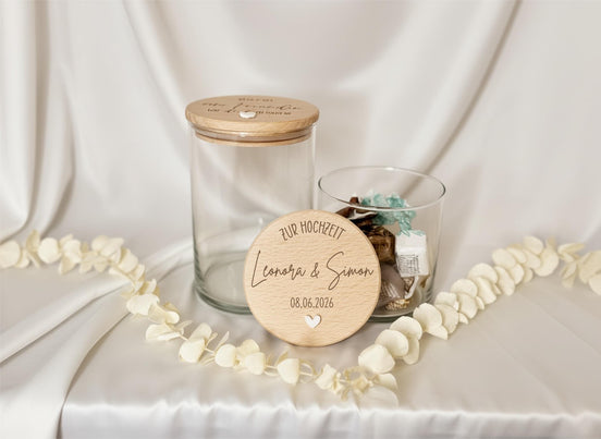 Hochzeitsgeschenk personalisiert – Vorratsglas mit Namen & Datum – Zur Hochzeit – Glas mit Holzdeckel, Brautpaar Geschenk,Hochwertige Gravur