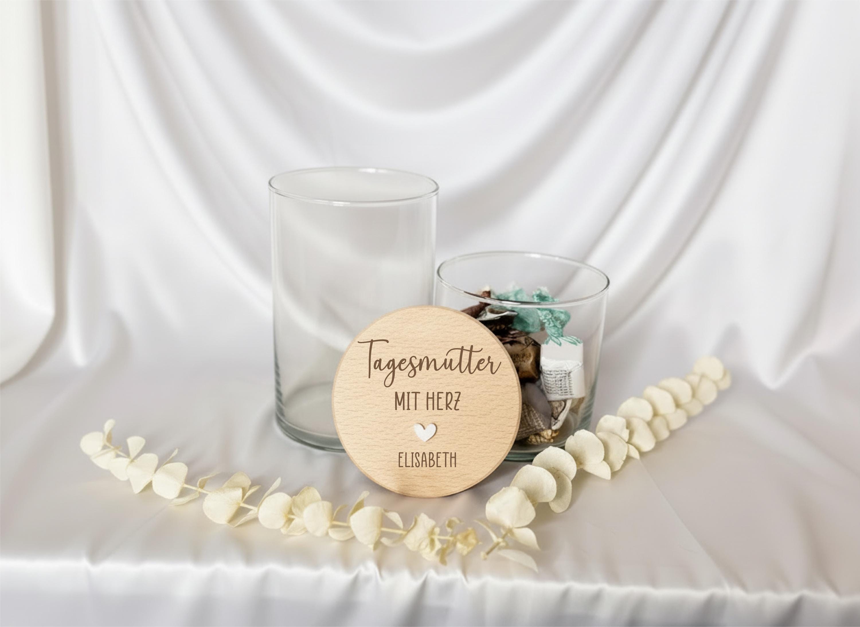 Geschenk für Tagesmutter – Vorratsglas mit Gravur – Tagesmutter mit Herz – Dankeschön Geschenk – Glas mit Holzdeckel, Tagesmama, mit Namen