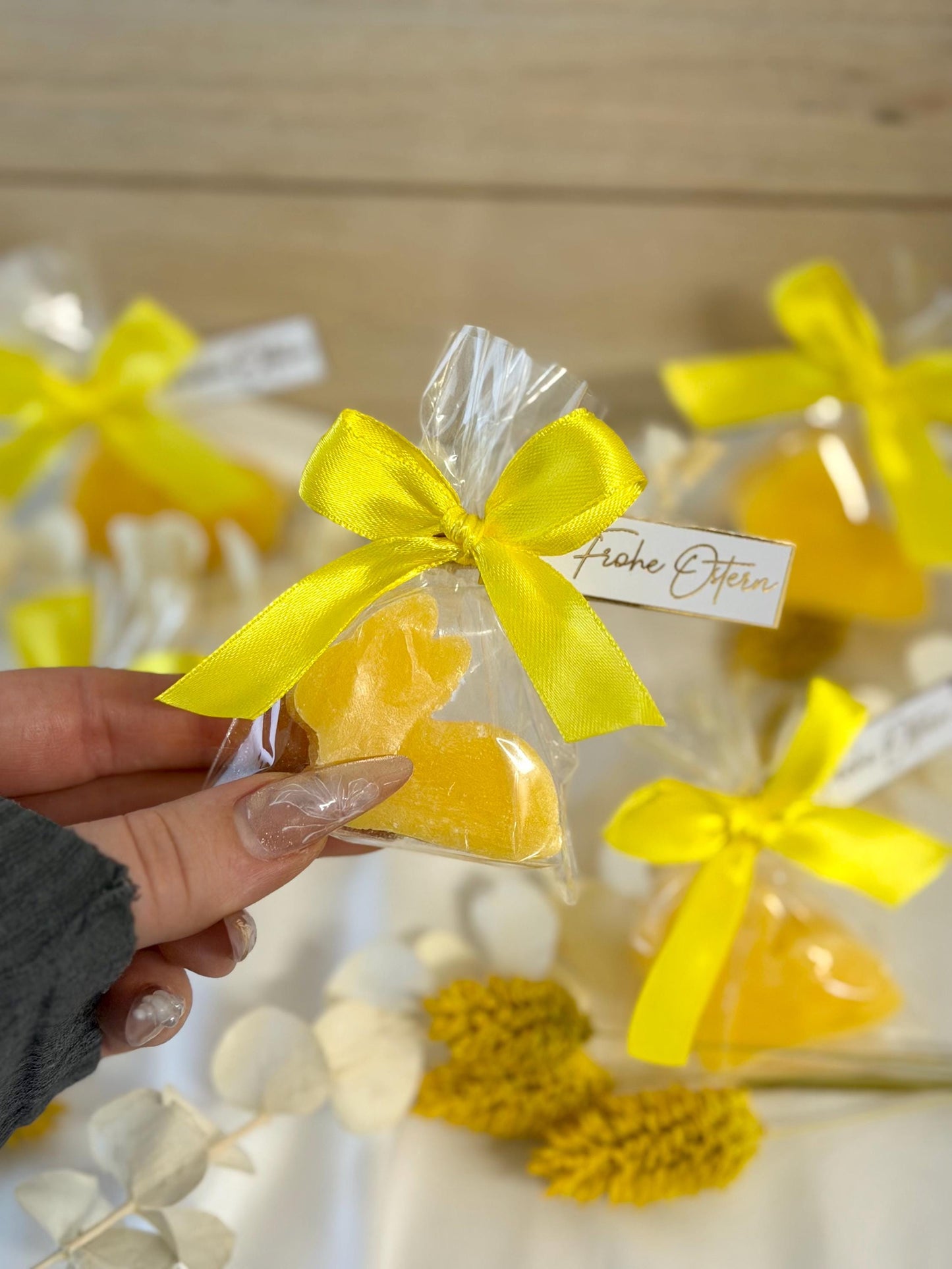 Osterhasen Seife Geschenk Ostern, Gastgeschenk Ostern, Mitarbeiter Geschenk, Hasenseife, Firmengeschenk, "Frohe Ostern" Etikett in gold,