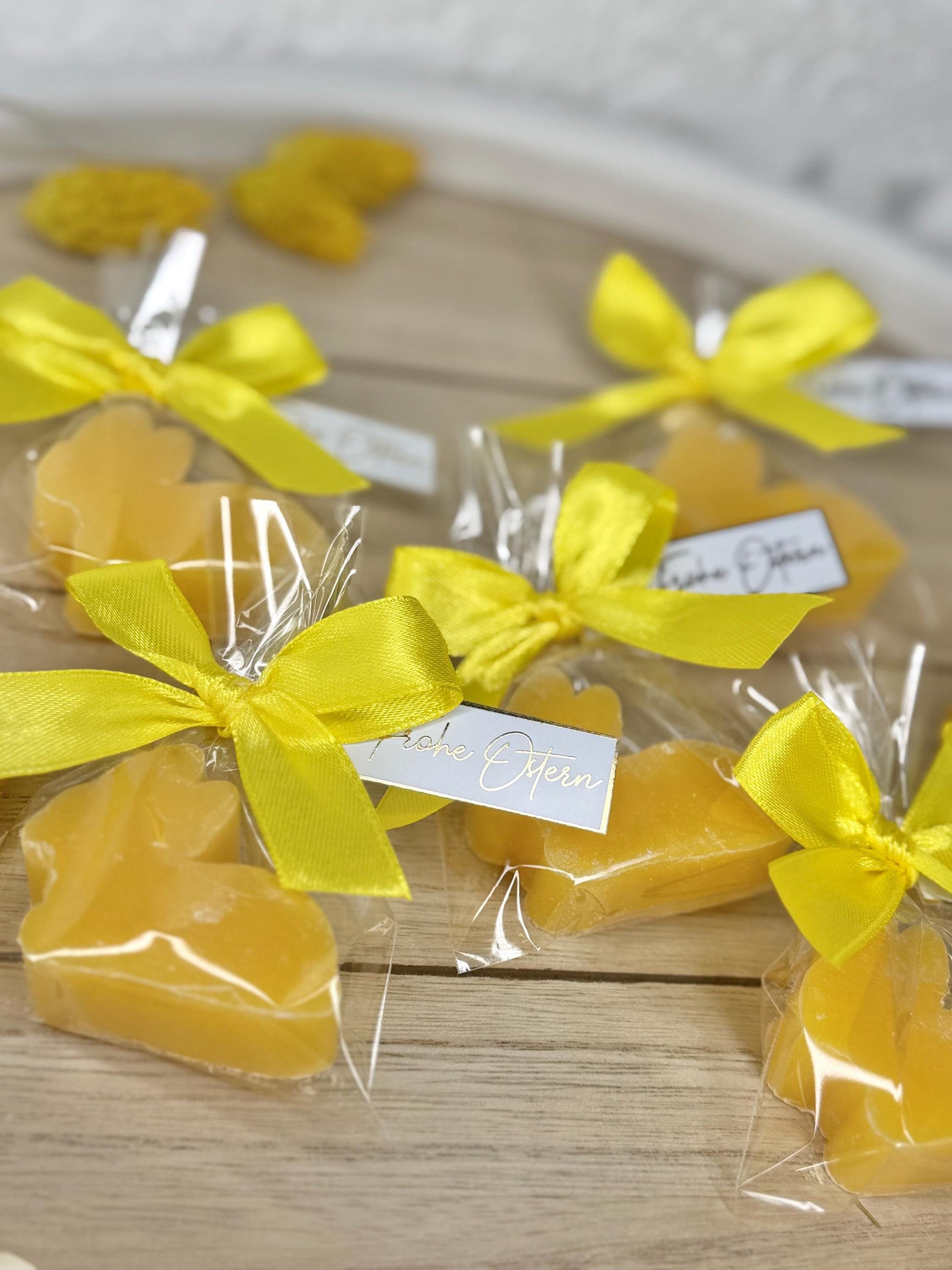 Osterhasen Seife Geschenk Ostern, Gastgeschenk Ostern, Mitarbeiter Geschenk, Hasenseife, Firmengeschenk, "Frohe Ostern" Etikett in gold,