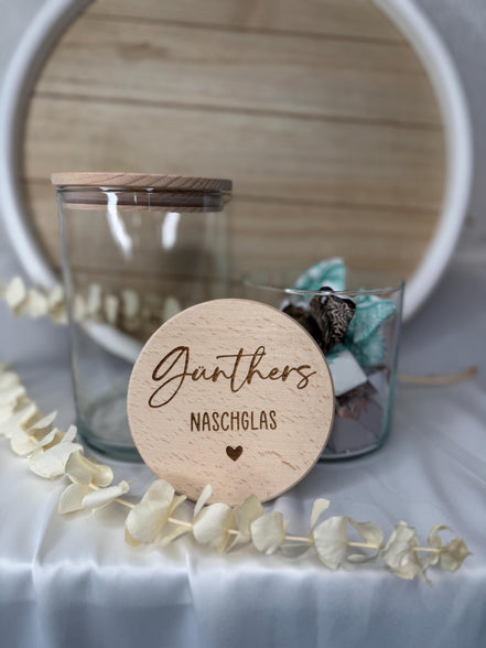 Personalisiertes Naschglas mit Name – Vorratsglas mit Holzdeckel – Geschenkidee – Glas mit Gravur, Keksdose, Nervennahrung, Kollegin, Mama